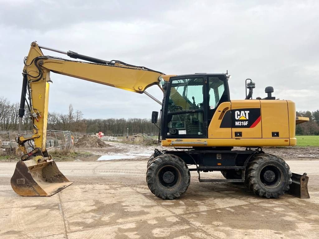 Mobilbagger za tip Sonstige Cat M316F TOP Condition / Triple Boom, Gebrauchtmaschine u Veldhoven (Slika 1)