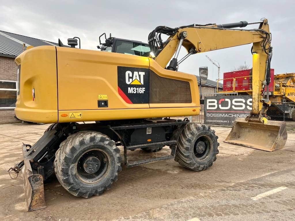 Mobilbagger del tipo Sonstige Cat M316F TOP Condition / Triple Boom, Gebrauchtmaschine In Veldhoven (Immagine 5)