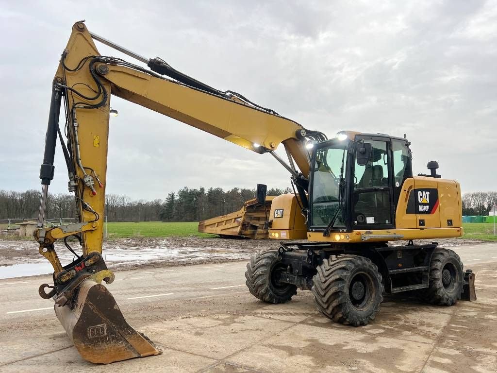 Mobilbagger du type Sonstige Cat M316F TOP Condition / Triple Boom, Gebrauchtmaschine en Veldhoven (Photo 2)