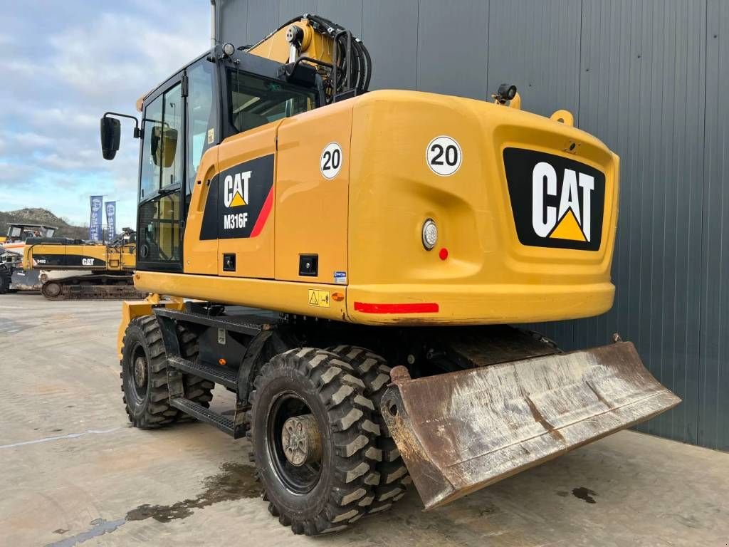 Mobilbagger Türe ait Sonstige Cat M316F, Gebrauchtmaschine içinde Venlo (resim 2)