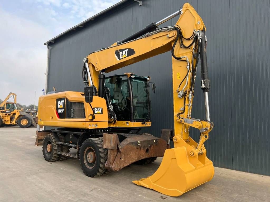 Mobilbagger of the type Sonstige Cat M320F, Gebrauchtmaschine in Venlo (Picture 3)