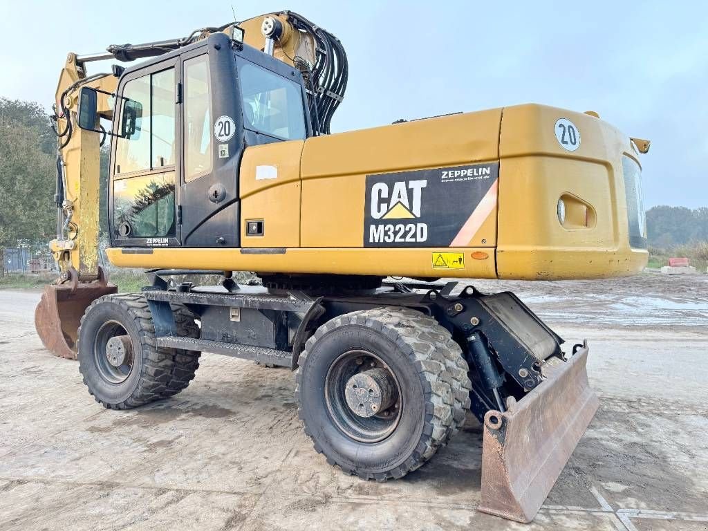 Mobilbagger Türe ait Sonstige Cat M322D - Zeppelin Germany / Camera / Triple Boom, Gebrauchtmaschine içinde Veldhoven (resim 3)