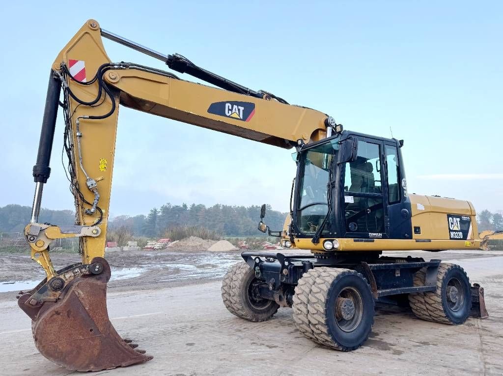 Mobilbagger Türe ait Sonstige Cat M322D - Zeppelin Germany / Camera / Triple Boom, Gebrauchtmaschine içinde Veldhoven (resim 2)