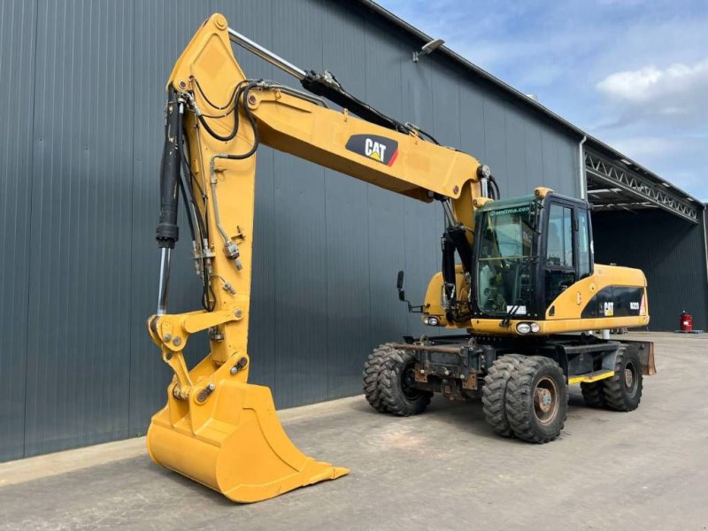 Mobilbagger van het type Sonstige Cat M322D, Gebrauchtmaschine in Venlo (Foto 1)