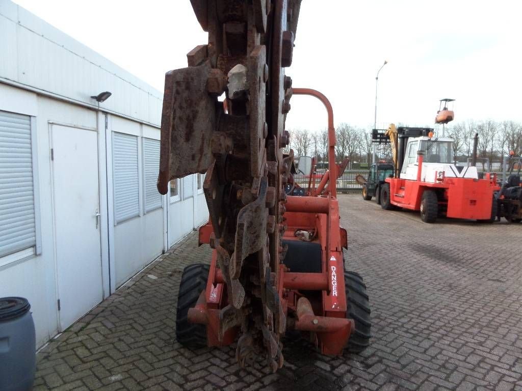 Mobilbagger du type Sonstige Ditch Witch 4010 DD, Gebrauchtmaschine en Rucphen (Photo 10)