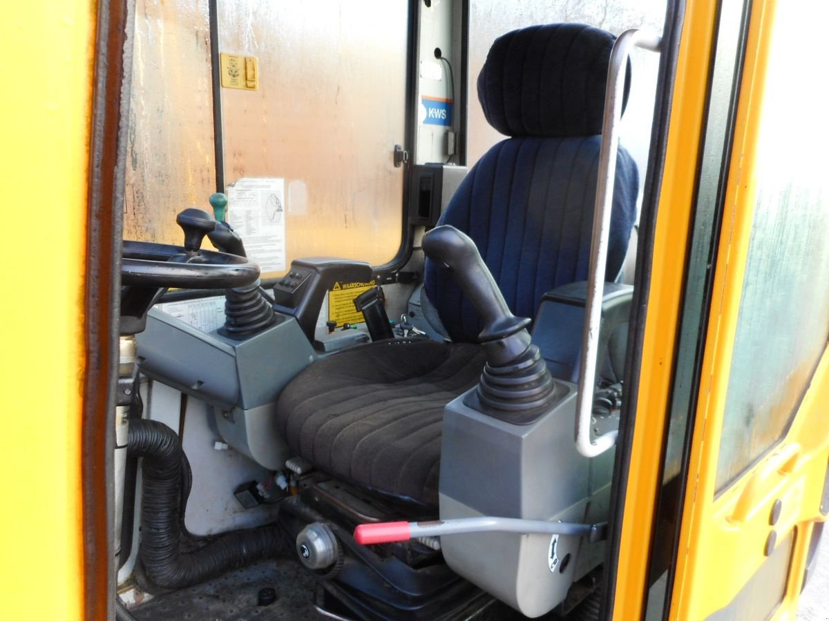 Mobilbagger du type Takeuchi TB 175W mit 3 Löffel + Palettengabel ( Reifen u., Gebrauchtmaschine en St. Nikolai ob Draßling (Photo 8)