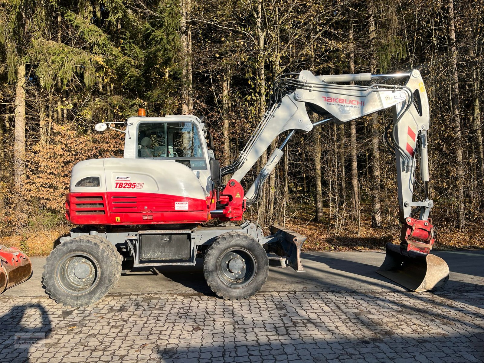 Mobilbagger of the type Takeuchi TB 295 W, Gebrauchtmaschine in Deutsch - Goritz (Picture 2)