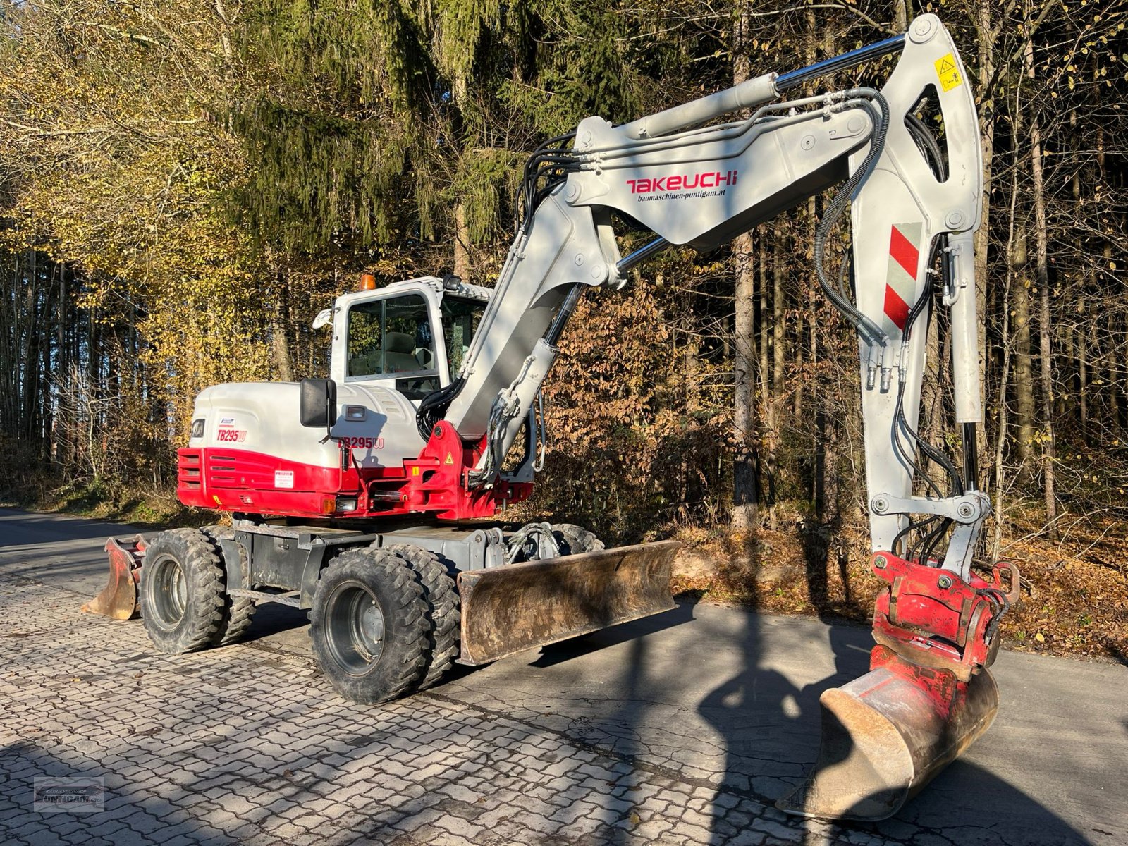 Mobilbagger del tipo Takeuchi TB 295 W, Gebrauchtmaschine en Deutsch - Goritz (Imagen 4)