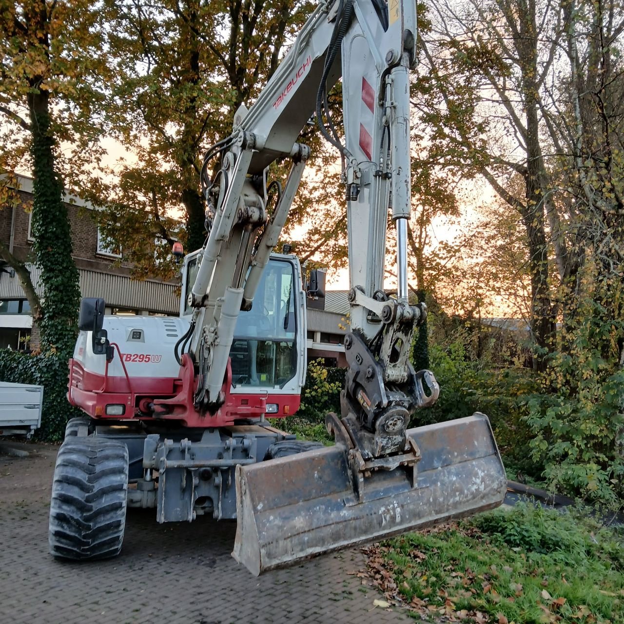 Mobilbagger des Typs Takeuchi TB295W., Gebrauchtmaschine in Alblasserdam (Bild 6)