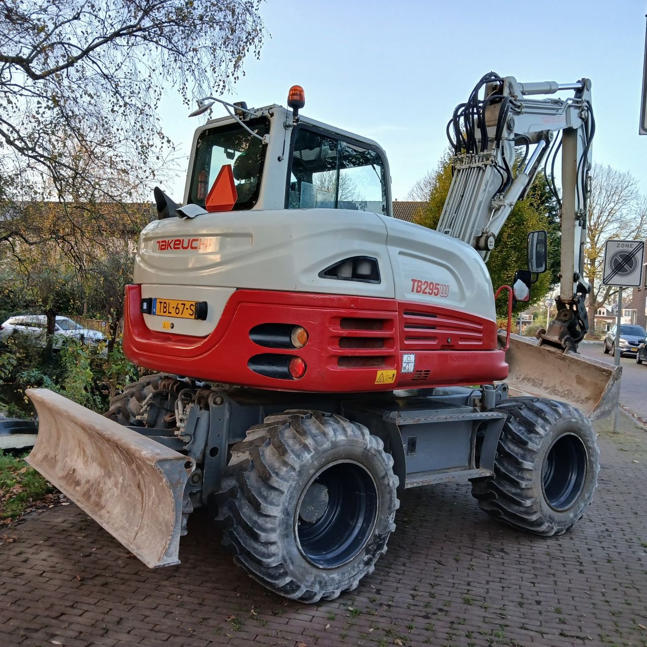 Mobilbagger des Typs Takeuchi TB295W., Gebrauchtmaschine in Alblasserdam (Bild 4)