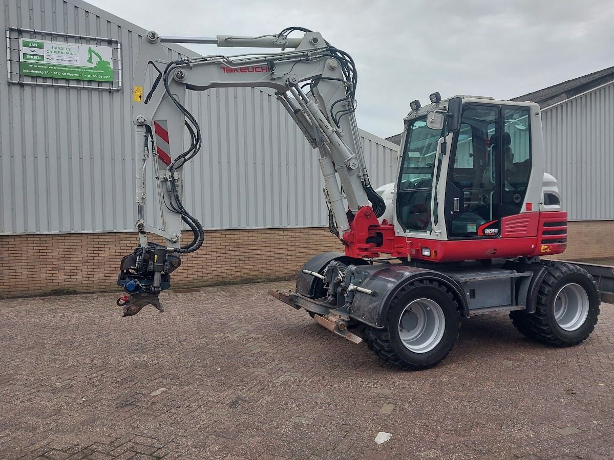 Mobilbagger типа Takeuchi TB295W, Gebrauchtmaschine в Westwoud (Фотография 1)