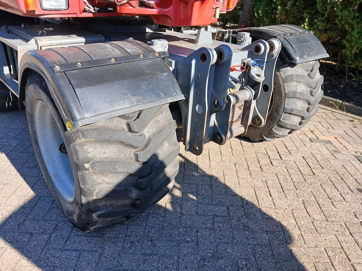 Mobilbagger des Typs Takeuchi TB295W, Gebrauchtmaschine in Westwoud (Bild 8)