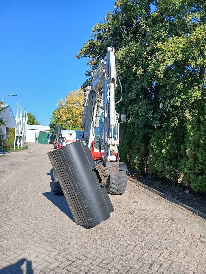 Mobilbagger типа Takeuchi TB295W, Gebrauchtmaschine в Westwoud (Фотография 5)