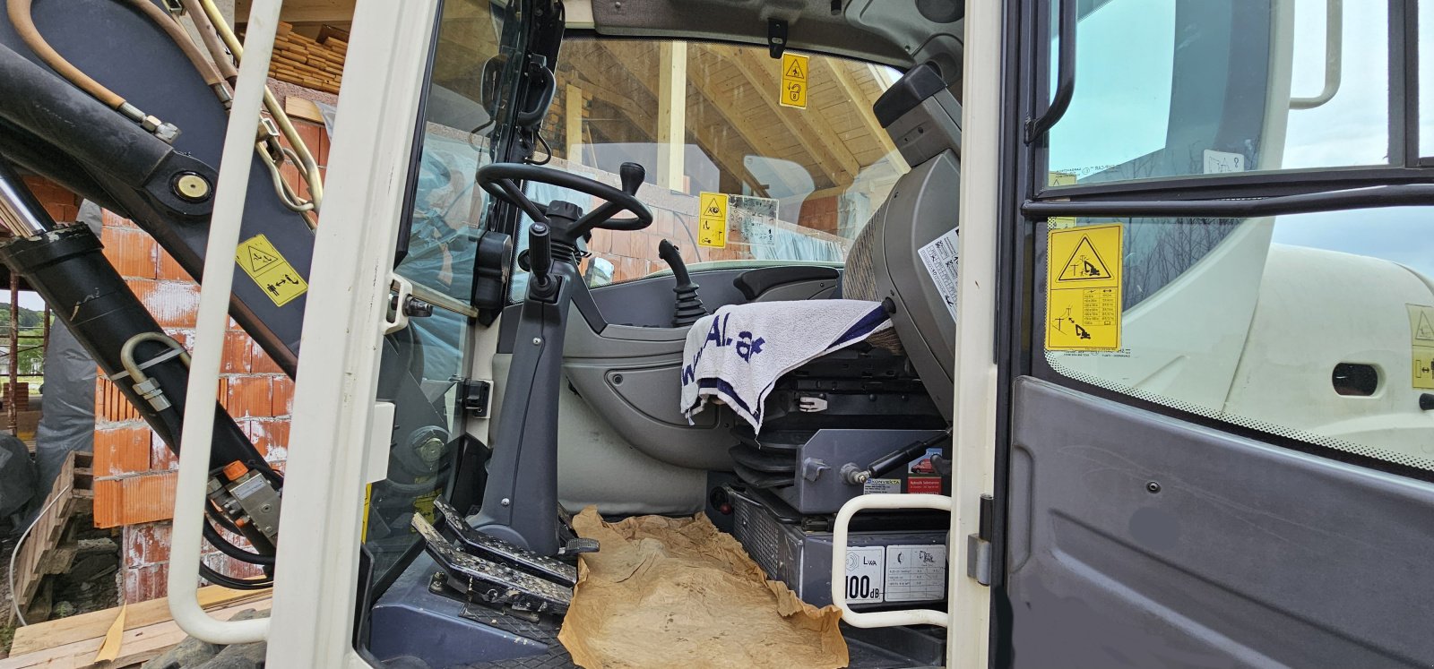 Mobilbagger van het type Terex TW 85, Gebrauchtmaschine in Kemeten (Foto 2)