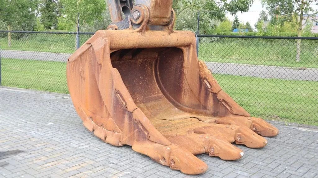 Mobilbagger of the type Volvo EC 750 EL BUCKET GOOD CONDITION, Gebrauchtmaschine in Marknesse (Picture 8)