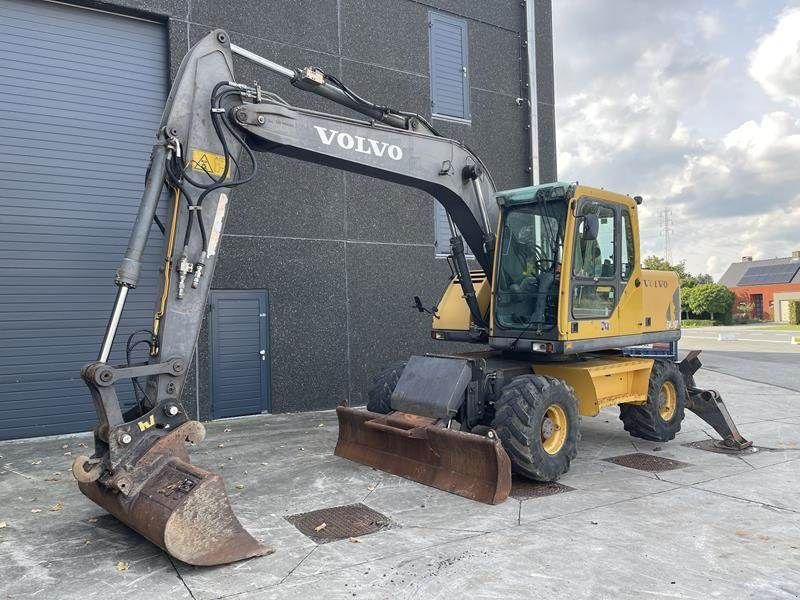 Mobilbagger Türe ait Volvo EW 140 B, Gebrauchtmaschine içinde Waregem (resim 2)