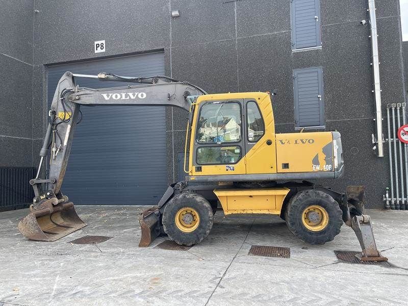 Mobilbagger tip Volvo EW 140 B, Gebrauchtmaschine in Waregem (Poză 1)