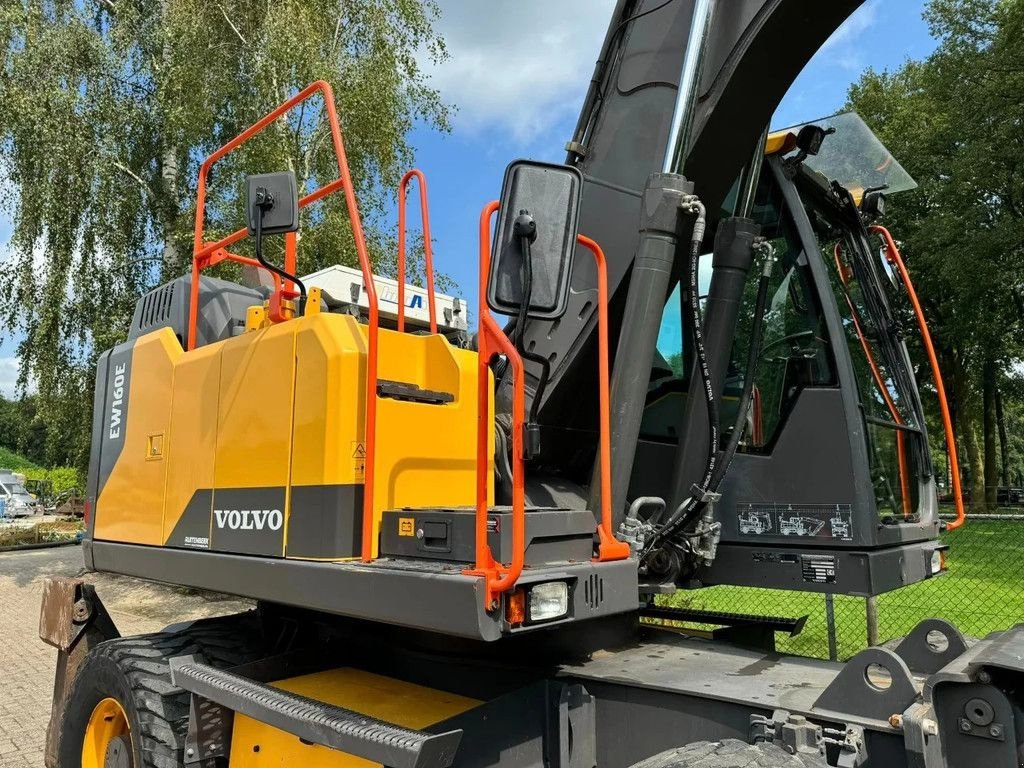 Mobilbagger typu Volvo EW 160 E mobiele graafmachine *DUTCH Machine, Gebrauchtmaschine v Harskamp (Obrázok 11)