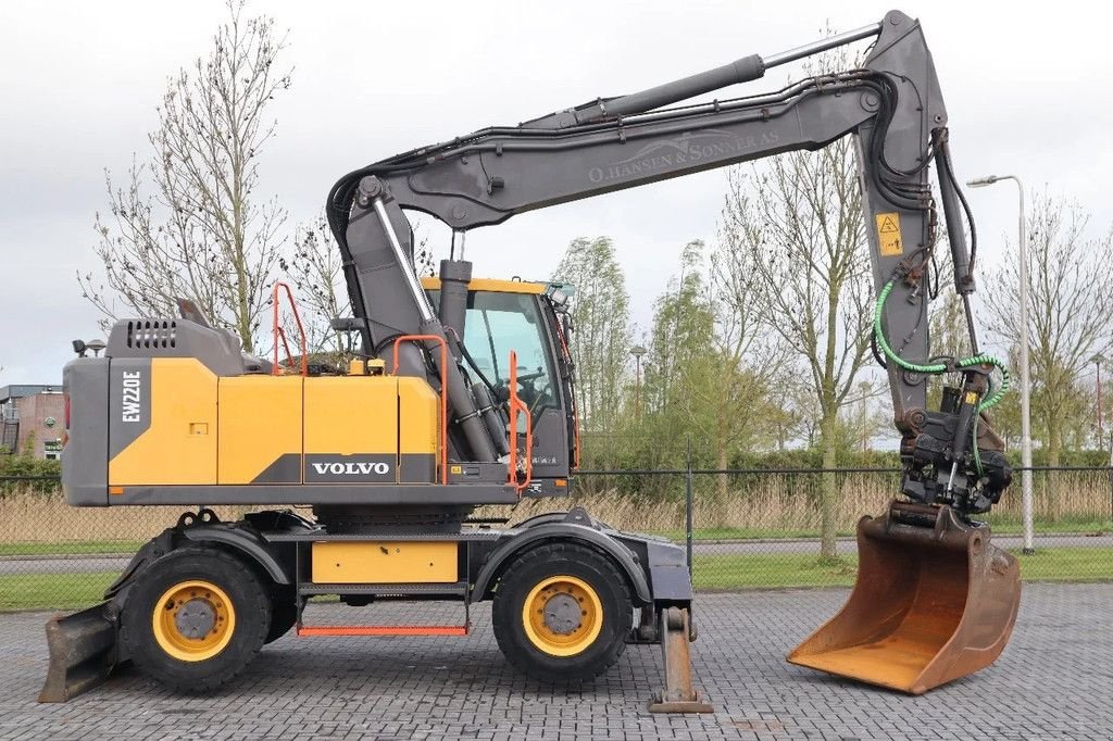 Mobilbagger του τύπου Volvo EW 220 E TILTROTATOR BUCKET 2-PIECE BSS, Gebrauchtmaschine σε Marknesse (Φωτογραφία 4)