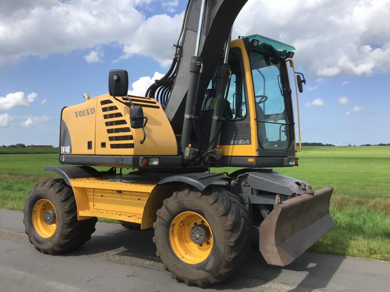 Mobilbagger typu Volvo EW140B, Gebrauchtmaschine v Overschild (Obrázok 4)