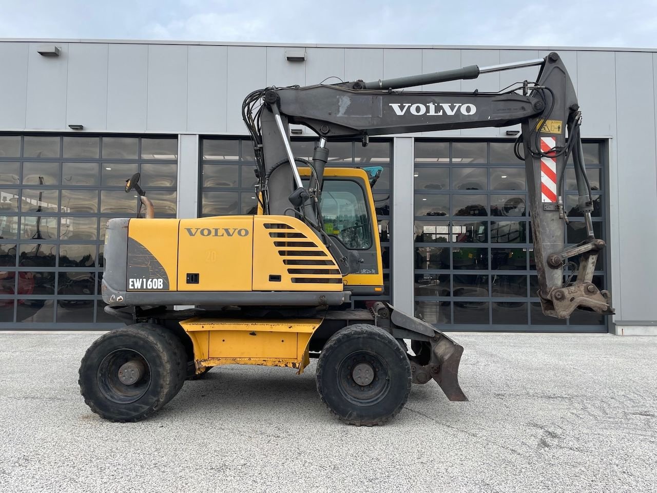 Mobilbagger типа Volvo EW160B, Gebrauchtmaschine в Holten (Фотография 3)