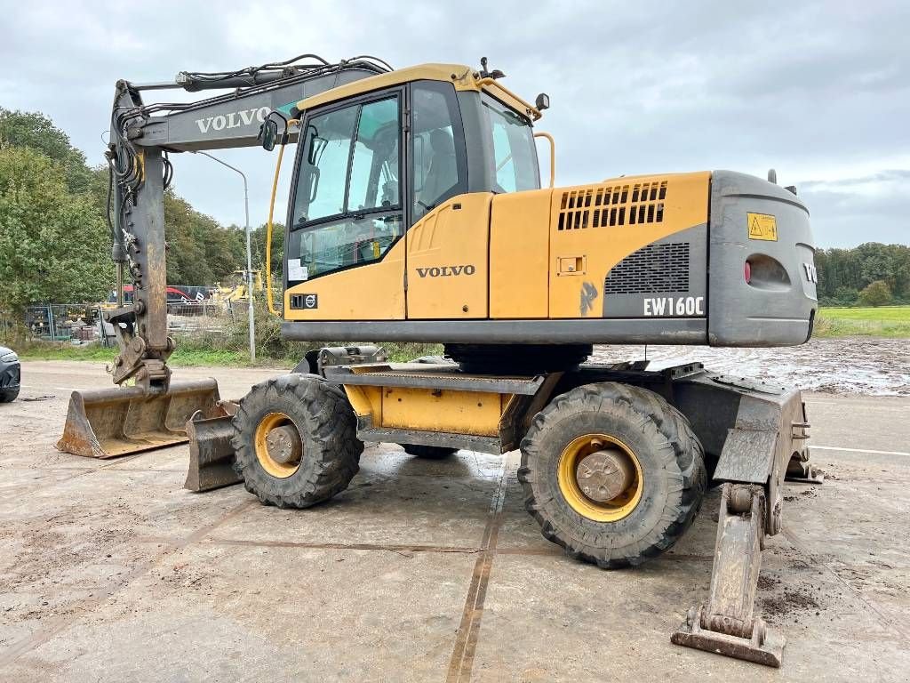 Mobilbagger du type Volvo EW160C - Good Working Condition / CE Certified, Gebrauchtmaschine en Veldhoven (Photo 3)