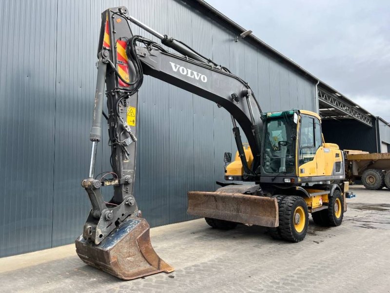 Mobilbagger of the type Volvo EW180D, Gebrauchtmaschine in Venlo (Picture 1)