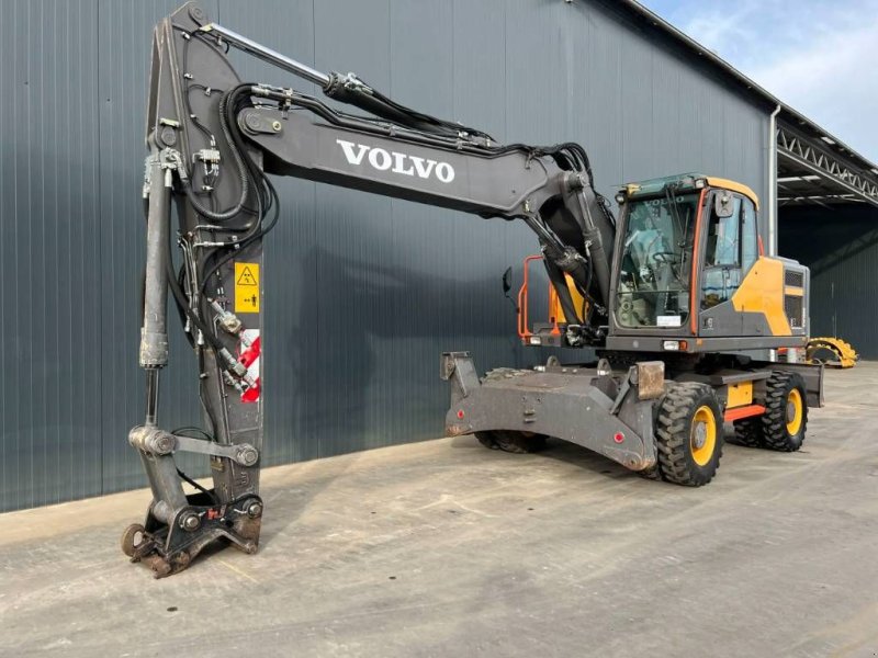 Mobilbagger typu Volvo EW180E, Gebrauchtmaschine v Venlo