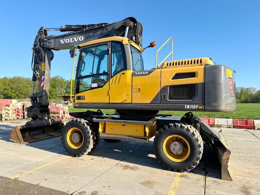 Mobilbagger of the type Volvo EW210D - PERFECT CONDITION, Gebrauchtmaschine in Veldhoven (Picture 3)