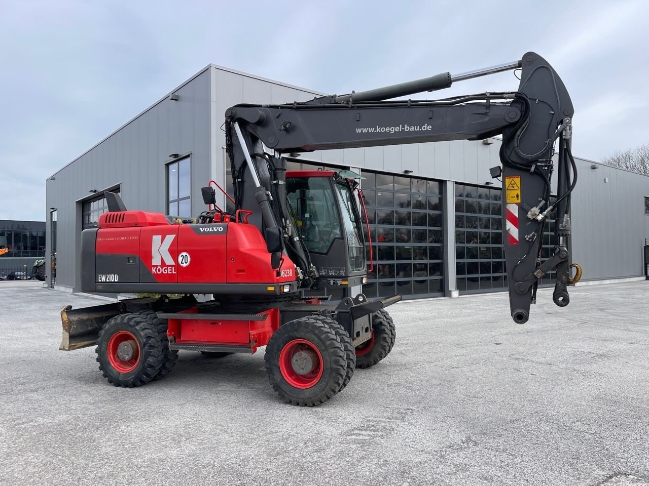 Mobilbagger tipa Volvo EW210D, Gebrauchtmaschine u Holten (Slika 3)