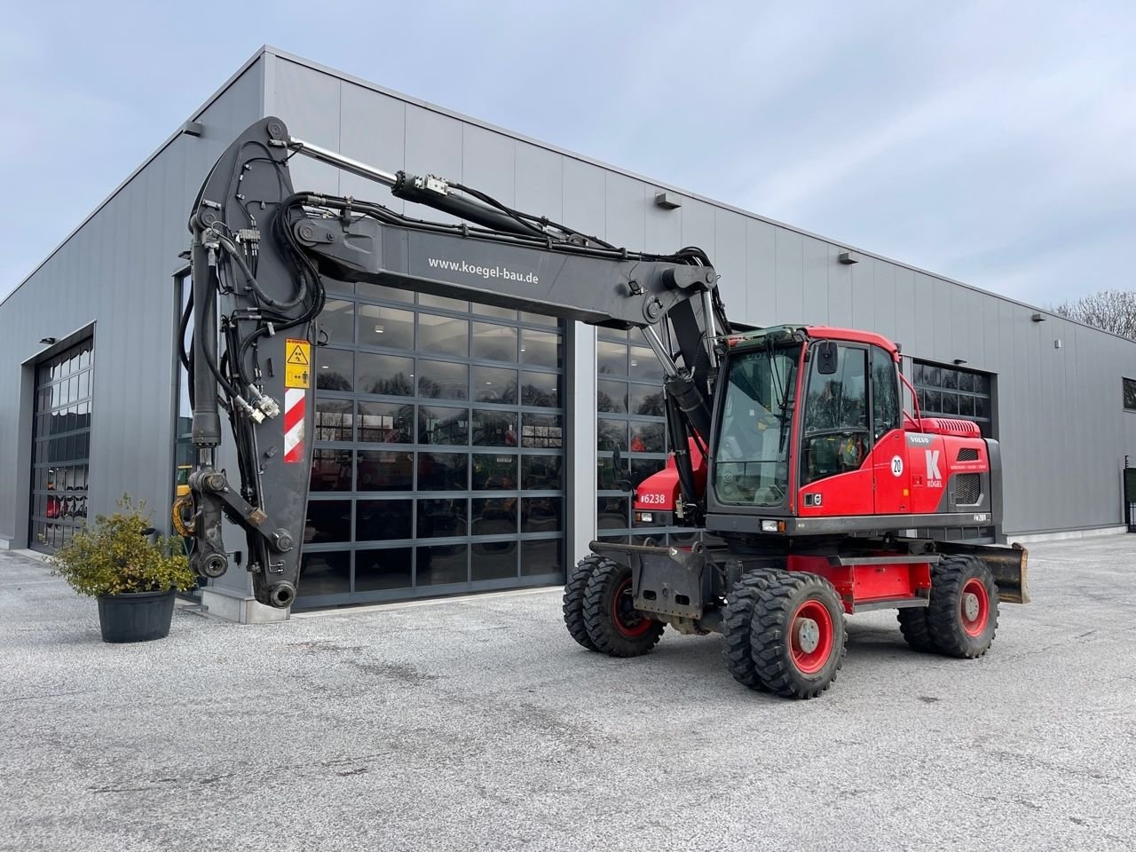 Mobilbagger typu Volvo EW210D, Gebrauchtmaschine w Holten (Zdjęcie 1)