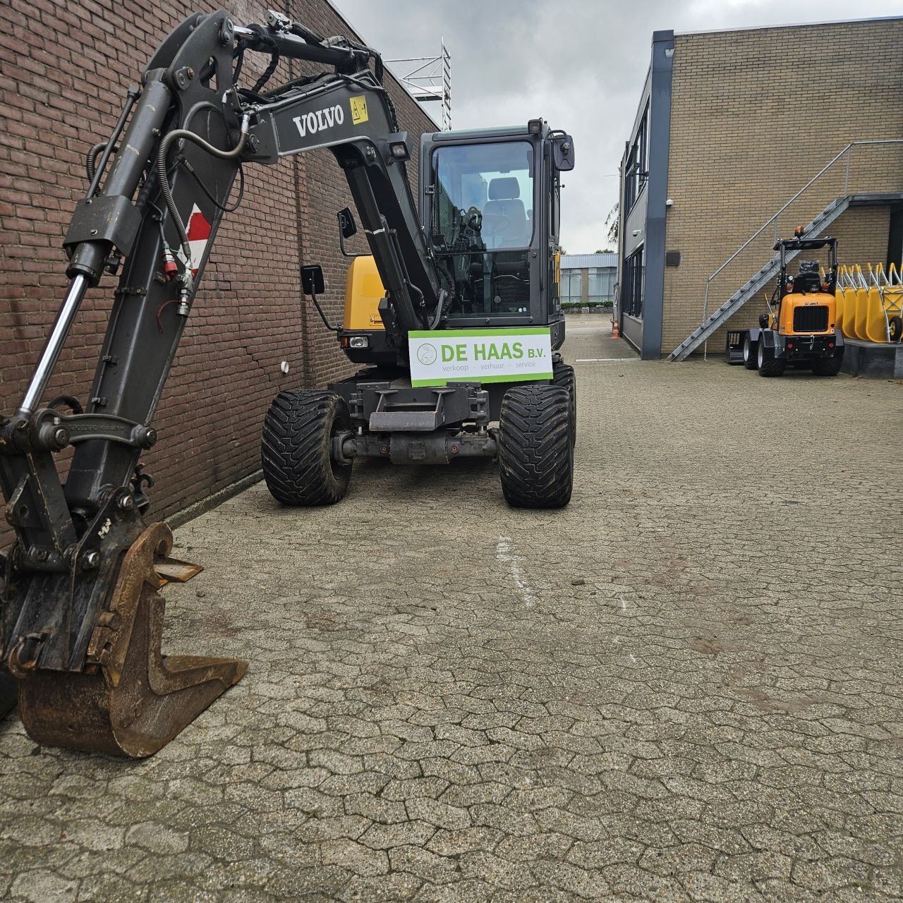 Mobilbagger van het type Volvo EW60E, Gebrauchtmaschine in EDE (Foto 1)