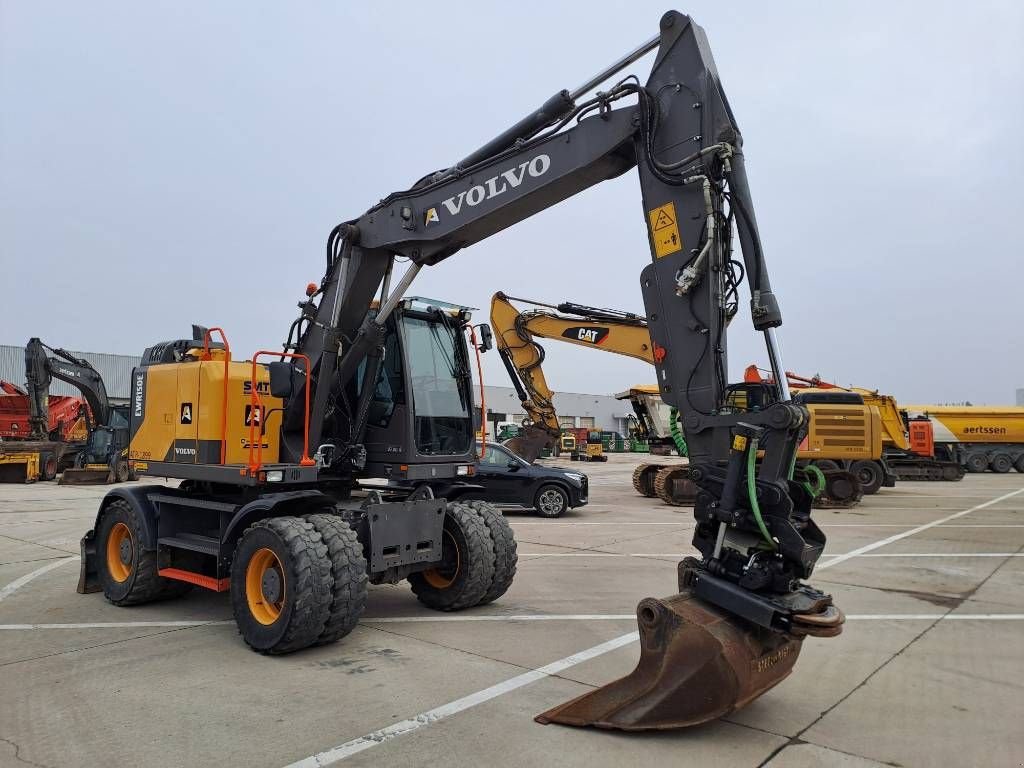 Mobilbagger от тип Volvo EWR 150 E (steelwrist + 4 bucket + forks), Gebrauchtmaschine в Stabroek (Снимка 7)