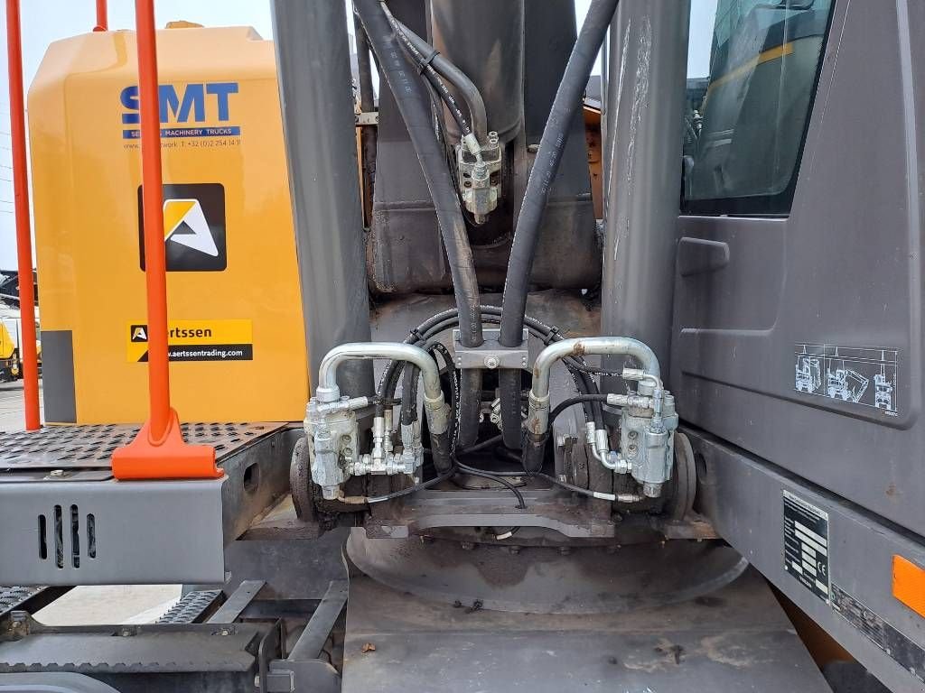 Mobilbagger a típus Volvo EWR 150 E (steelwrist + 4 bucket + forks), Gebrauchtmaschine ekkor: Stabroek (Kép 11)