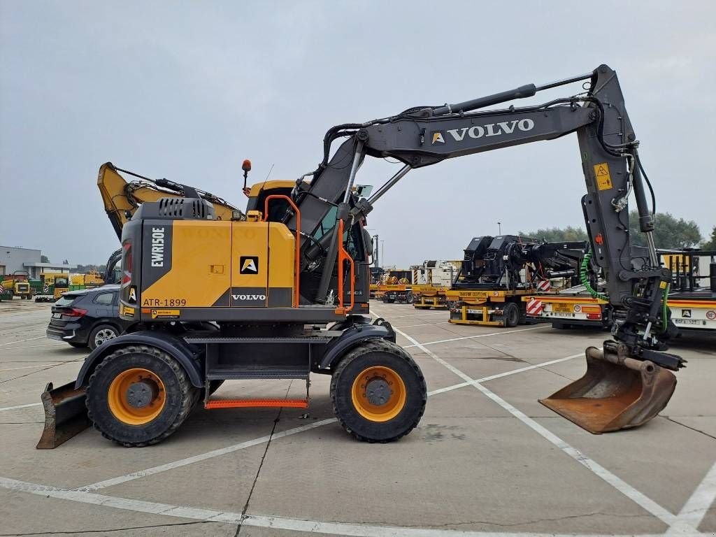 Mobilbagger of the type Volvo EWR 150 E (steelwrist + 4 bucket + forks), Gebrauchtmaschine in Stabroek (Picture 5)