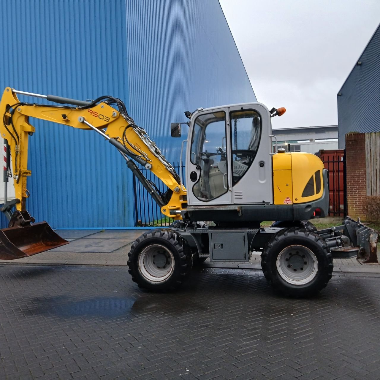 Mobilbagger typu Wacker Neuson 9503, Gebrauchtmaschine w Alblasserdam (Zdjęcie 7)