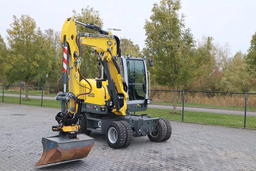 Mobilbagger del tipo Wacker Neuson EW 65 ROTOTILT 3X BUCKET DOZER BLADE LOW HOURS, Gebrauchtmaschine en Marknesse (Imagen 8)