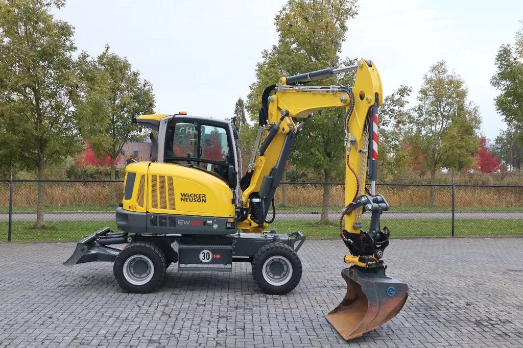 Mobilbagger van het type Wacker Neuson EW 65 ROTOTILT 3X BUCKET DOZER BLADE LOW HOURS, Gebrauchtmaschine in Marknesse (Foto 9)