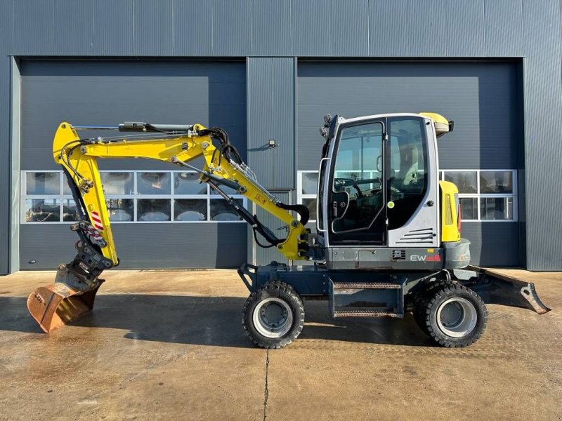 Mobilbagger van het type Wacker Neuson EW 65, Gebrauchtmaschine in Wommels