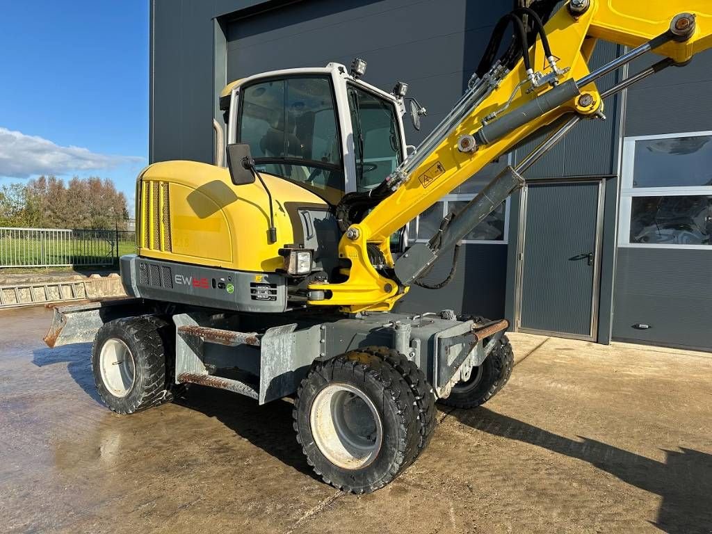 Mobilbagger van het type Wacker Neuson EW 65, Gebrauchtmaschine in Wommels (Foto 5)