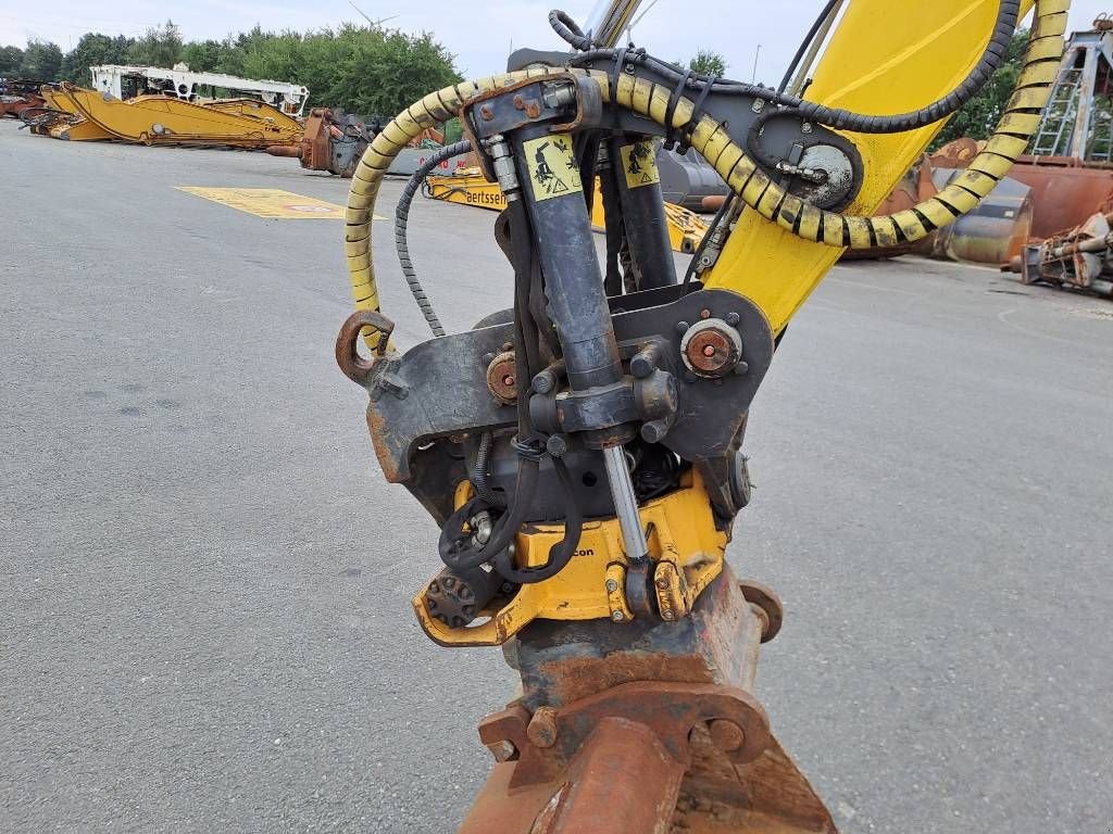 Mobilbagger van het type Wacker Neuson EW100 (With Rototilt), Gebrauchtmaschine in Stabroek (Foto 11)