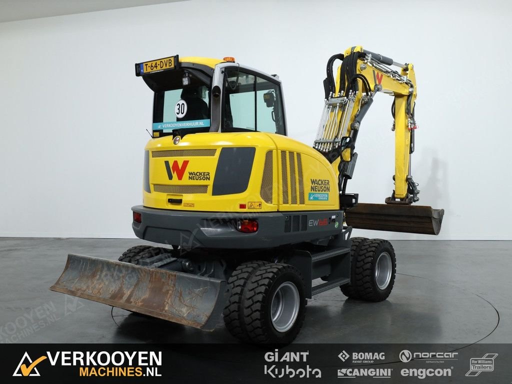 Mobilbagger van het type Wacker Neuson EW65, Gebrauchtmaschine in Vessem (Foto 4)