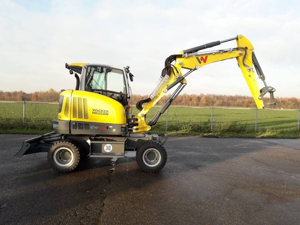 Mobilbagger Türe ait Wacker Neuson EW65, Neumaschine içinde Sittard (resim 8)