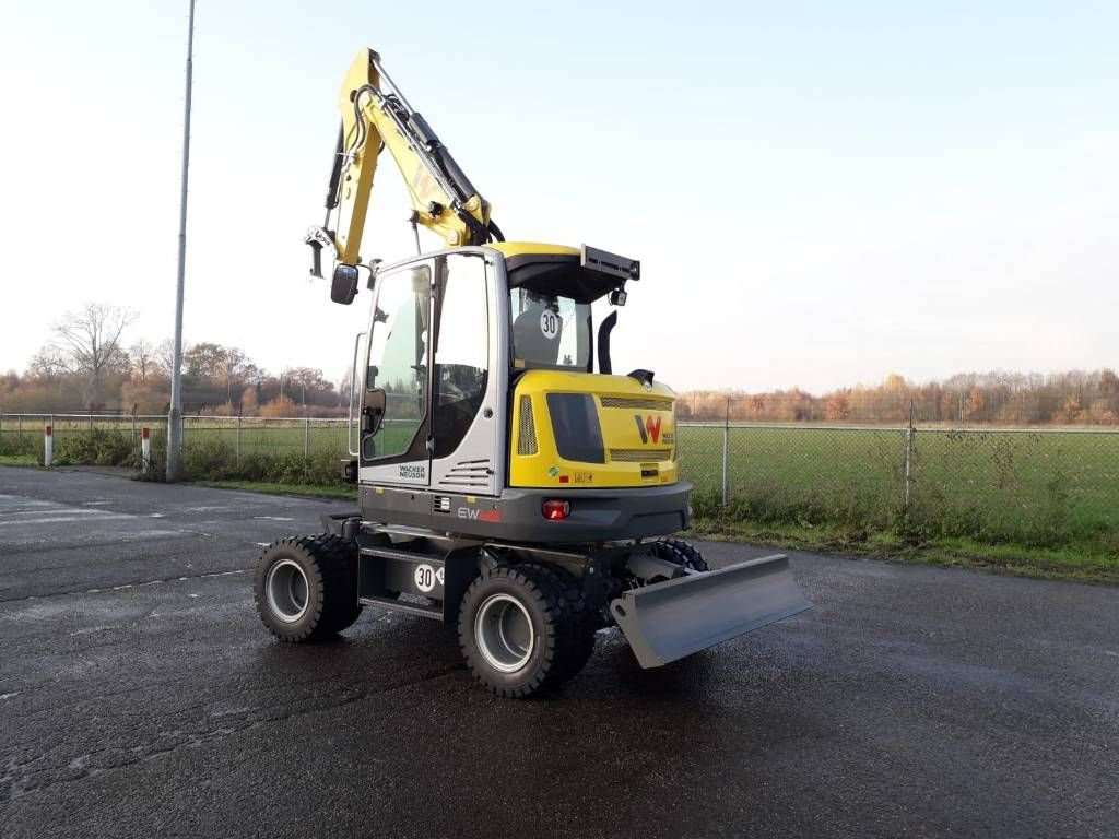 Mobilbagger Türe ait Wacker Neuson EW65, Neumaschine içinde Sittard (resim 10)