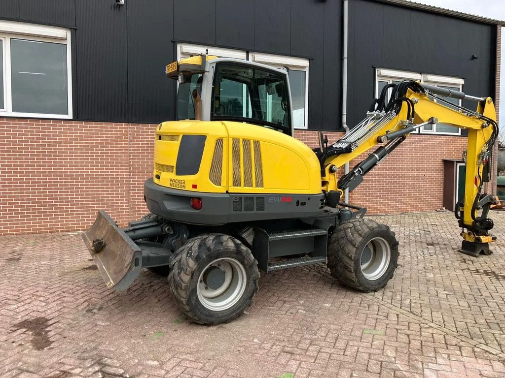 Mobilbagger Türe ait Wacker Neuson EW65, Gebrauchtmaschine içinde Barneveld (resim 3)