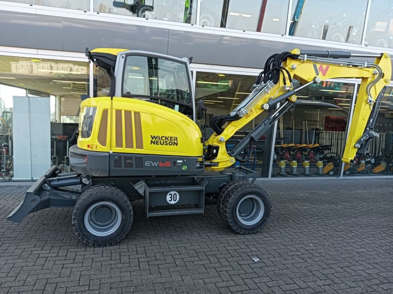 Mobilbagger del tipo Wacker Neuson EW65, Neumaschine en EDE (Imagen 1)