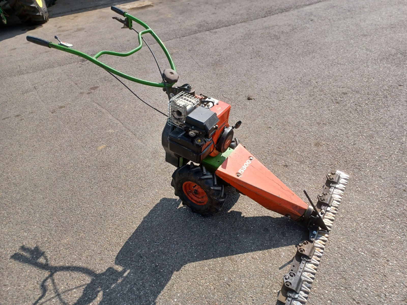 Motormäher des Typs Agria 5300, Gebrauchtmaschine in Uffenheim (Bild 2)