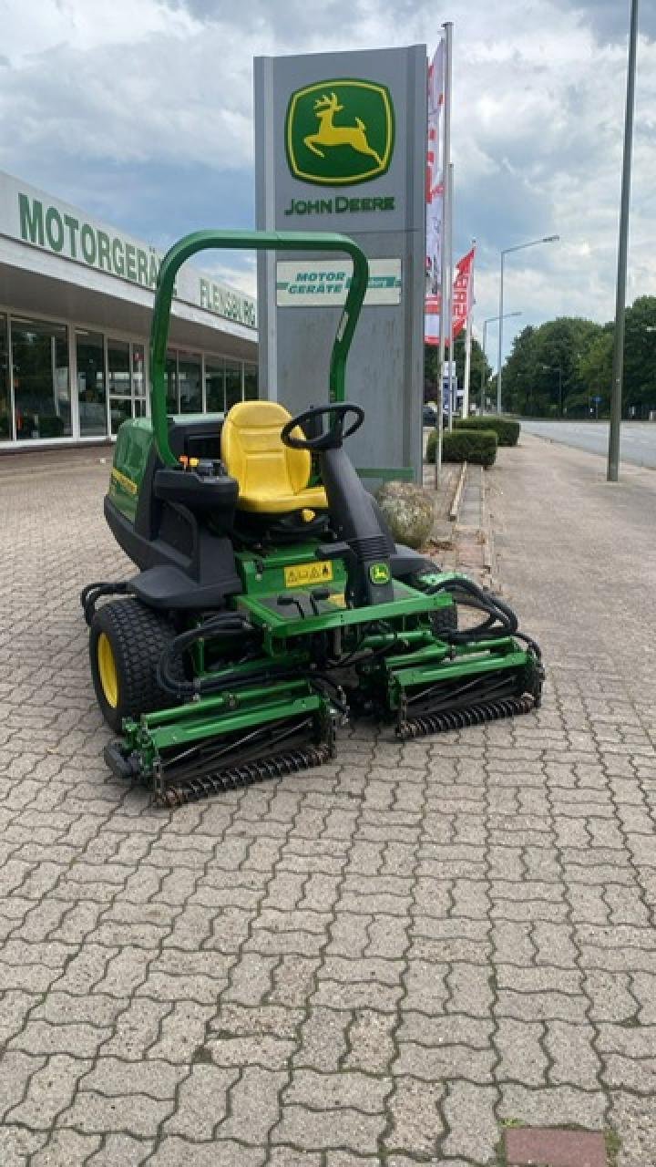 Motormäher des Typs John Deere 7200, Gebrauchtmaschine in Alt Duvenstedt (Bild 1)