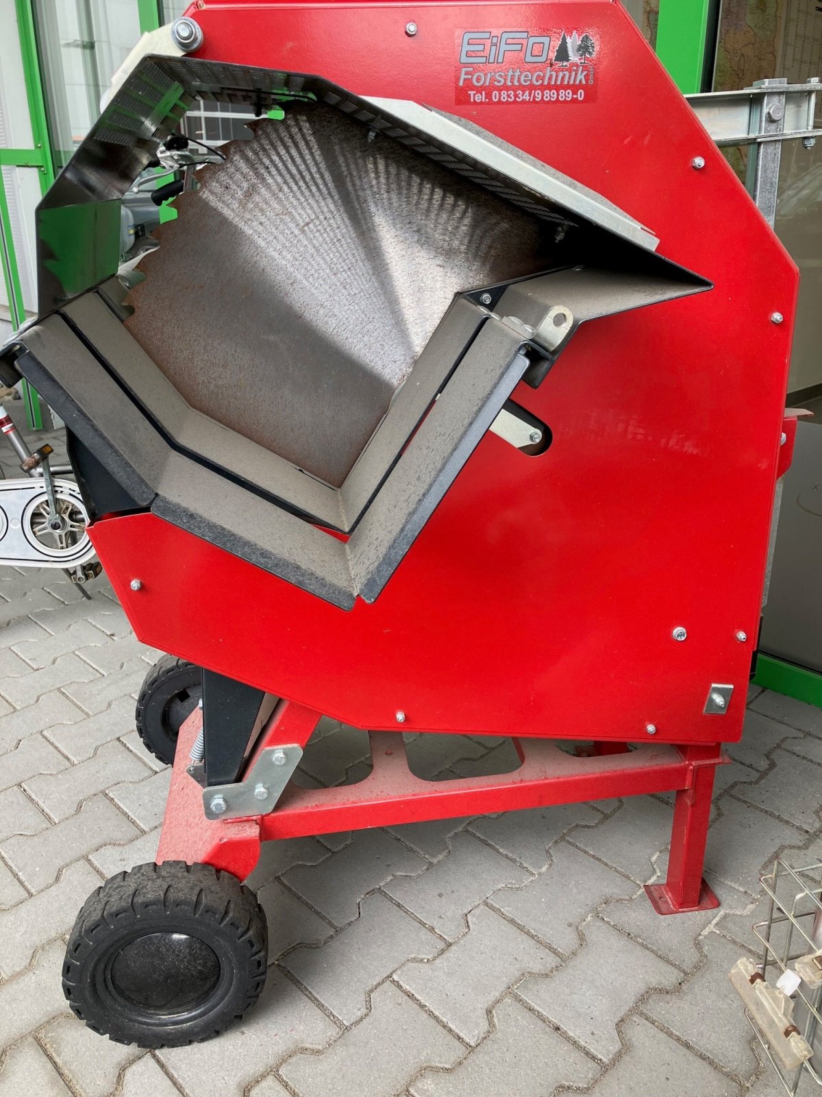 Motorsäge van het type EiFo Wippkreissäge 700 E, Neumaschine in Hillerse (Foto 2)