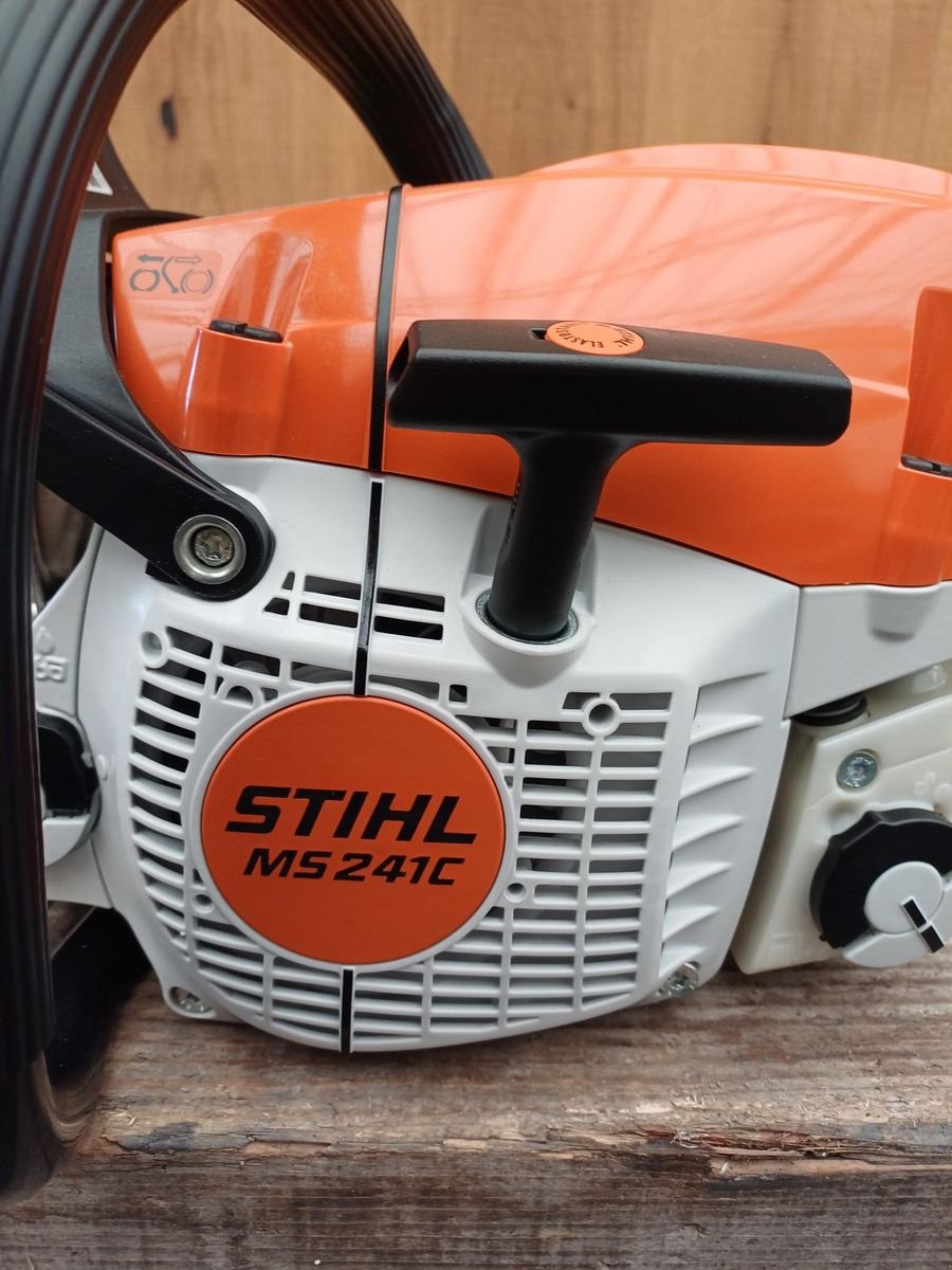 Motorsäge van het type Stihl Motorsäge MS241 C-M VW 35cm - Griffheizung, Neumaschine in Tamsweg (Foto 4)